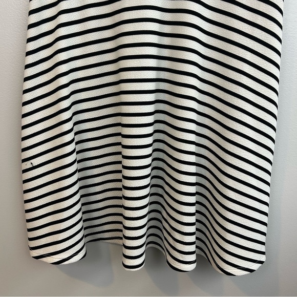 NWT C Label Black and White Striped Short Sleeve Dress Size - Picture 9 of 10